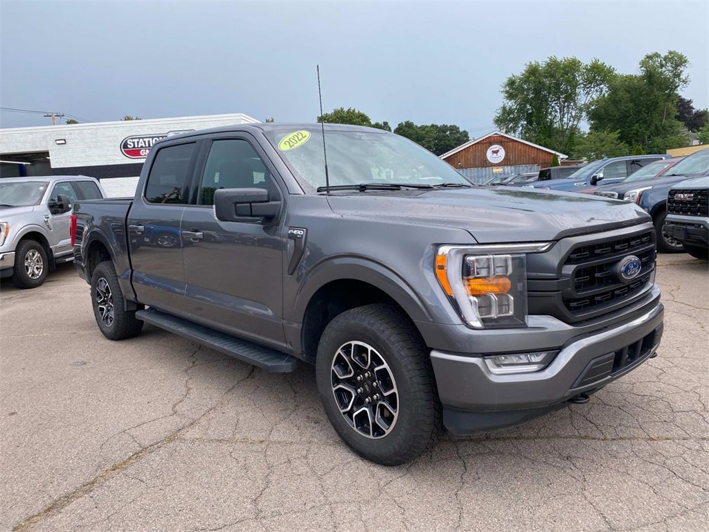 2022 Ford F-150 XL photo 3