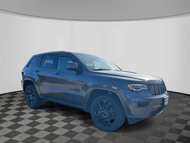 2021 Jeep Grand Cherokee Laredo X photo 3
