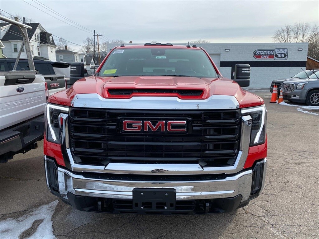 2025 Gmc Sierra 2500 HD Pro photo 2
