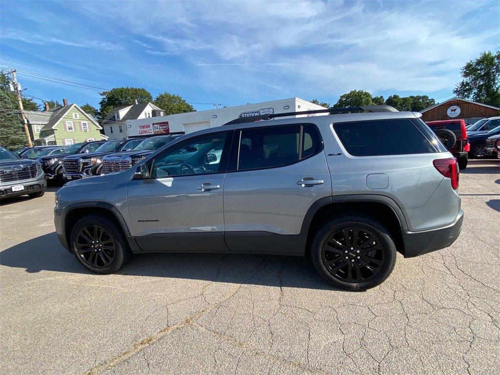 2023 Gmc Acadia SLE photo 4