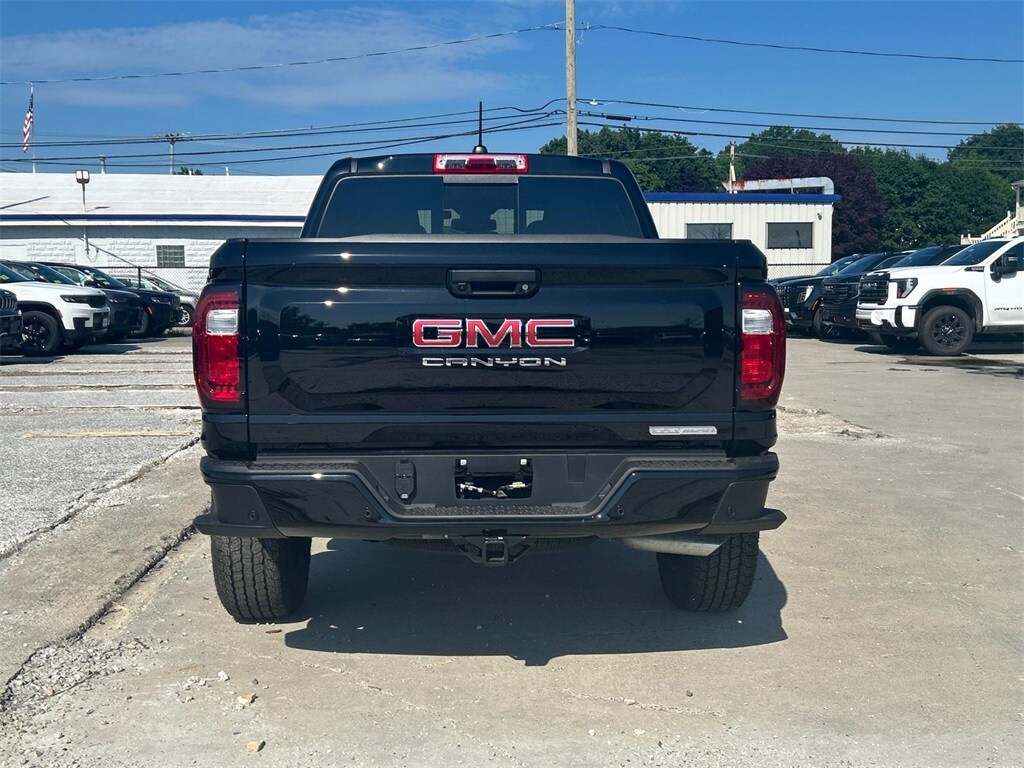 2025 Gmc Canyon Elevation photo 3