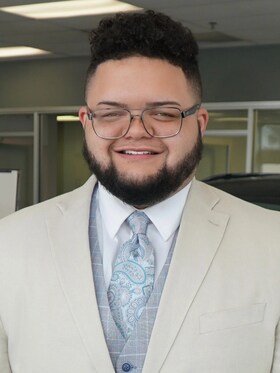 Staff member Juan Soto from ID_3fde26c46a9e