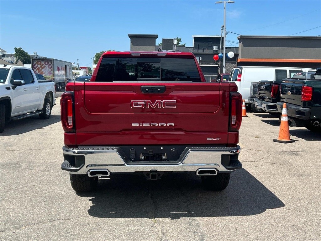 2026 Gmc Sierra 1500 SLT photo 3