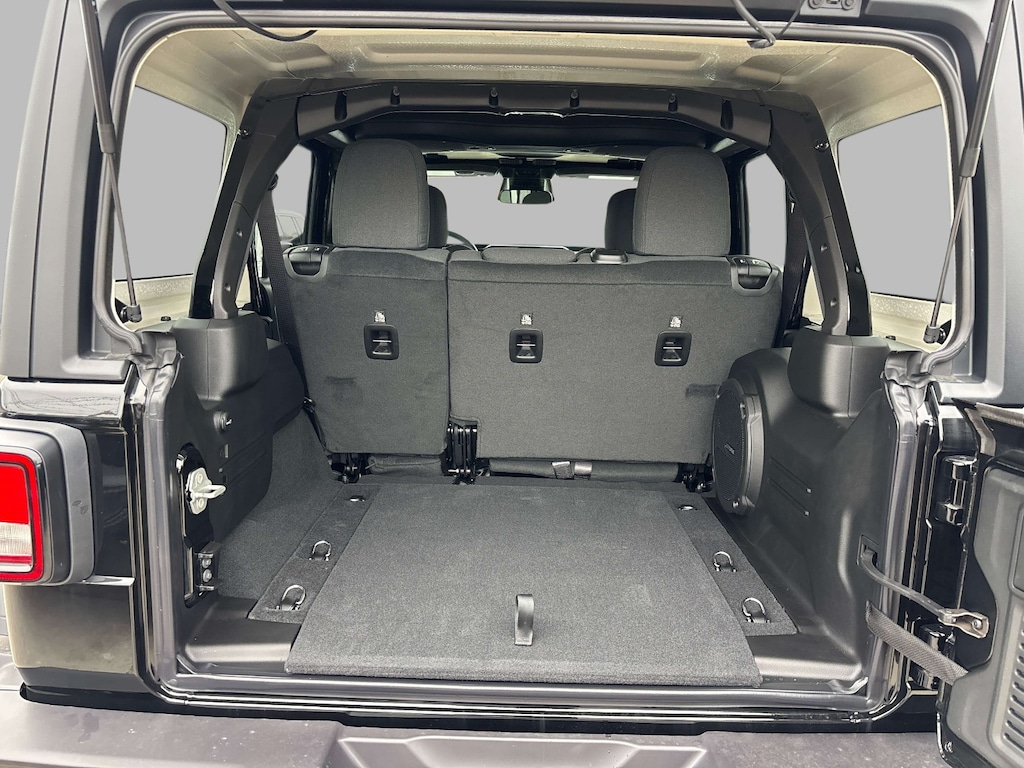 New 2026 Jeep Wrangler 4-DOOR WILLYS Sport Utility