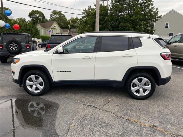 2019 Jeep Compass Latitude photo 3