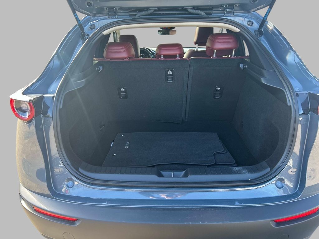 2022 Mazda CX-30 Carbon Edition - Photo 13