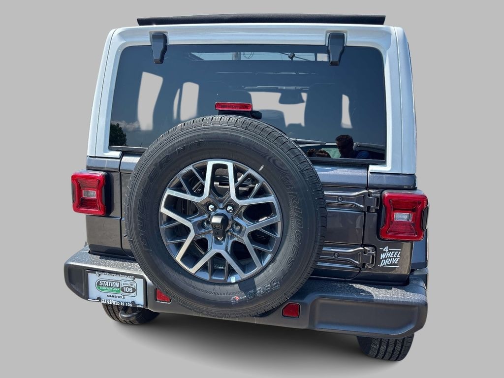 New 2026 Jeep Wrangler 4-Door Sahara 4x4 Sport Utility