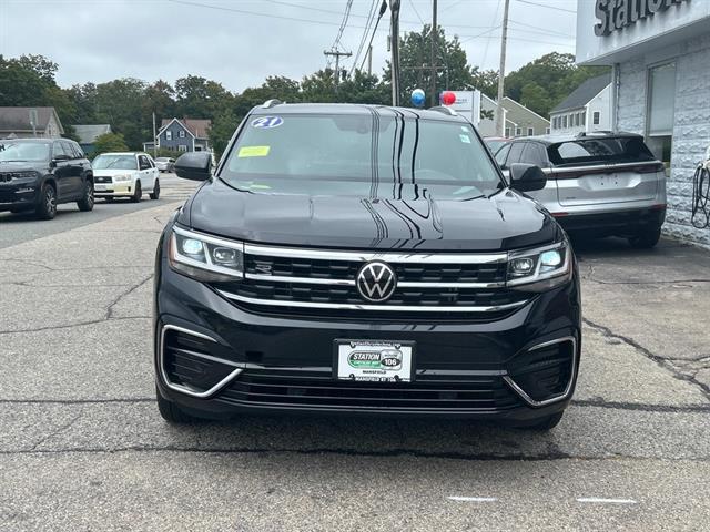 2021 Volkswagen Atlas Cross Sport V6 SE Technology R-Line photo 2