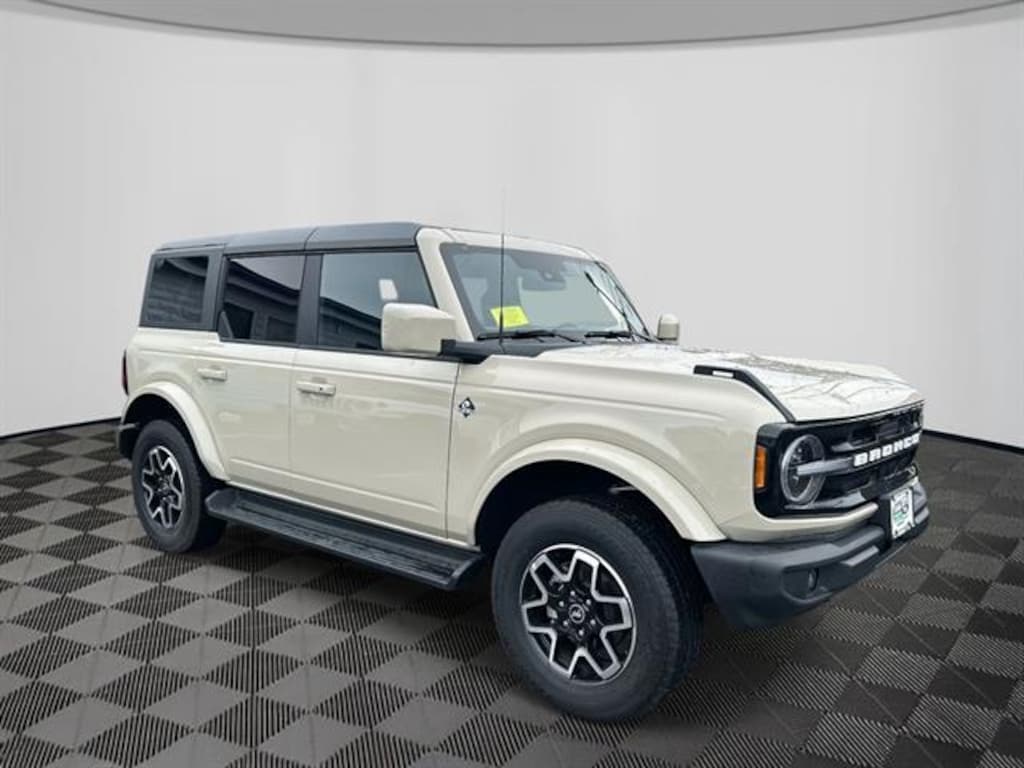 Used 2025 Ford Bronco Outer Banks SUV