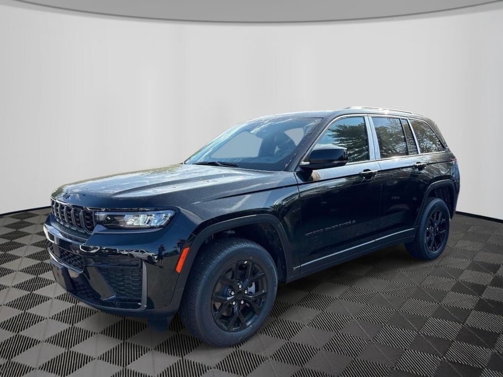 New 2026 Jeep Grand Cherokee Laredo 4X4 Altitude Sport Utility