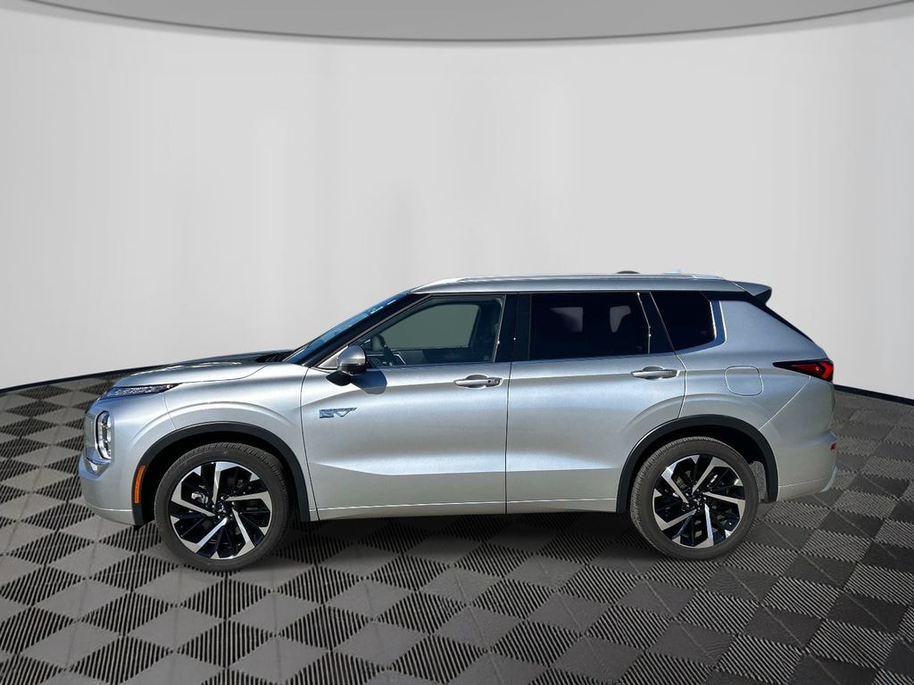 Used 2025 Mitsubishi Outlander PHEV SEL SUV