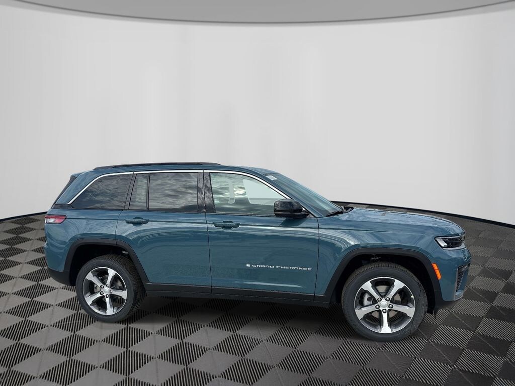 New 2026 Jeep Grand Cherokee LIMITED 4X4 Sport Utility