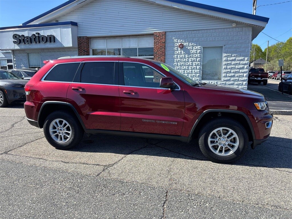 2020 Jeep Grand Cherokee Laredo E photo 2