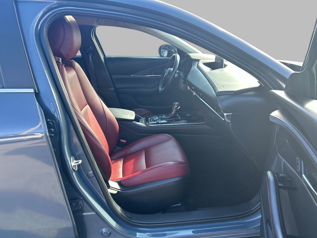 2022 Mazda CX-30 Carbon Edition - Photo 16