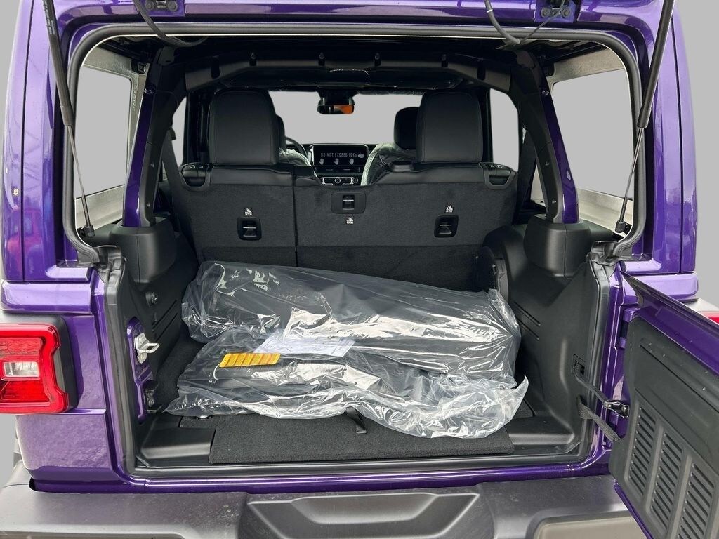 New 2026 Jeep Wrangler 4-Door Sahara 4x4 Sport Utility
