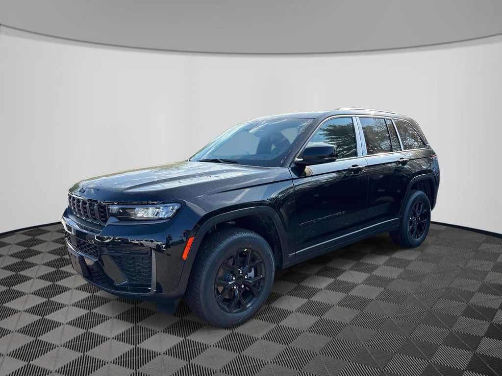 2026 Jeep Grand Cherokee Laredo Altitude 4x4's photo