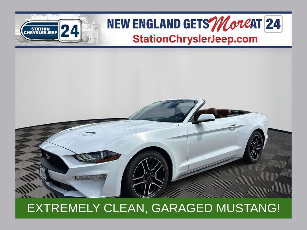2020 Ford Mustang EcoBoost Convertible's photo