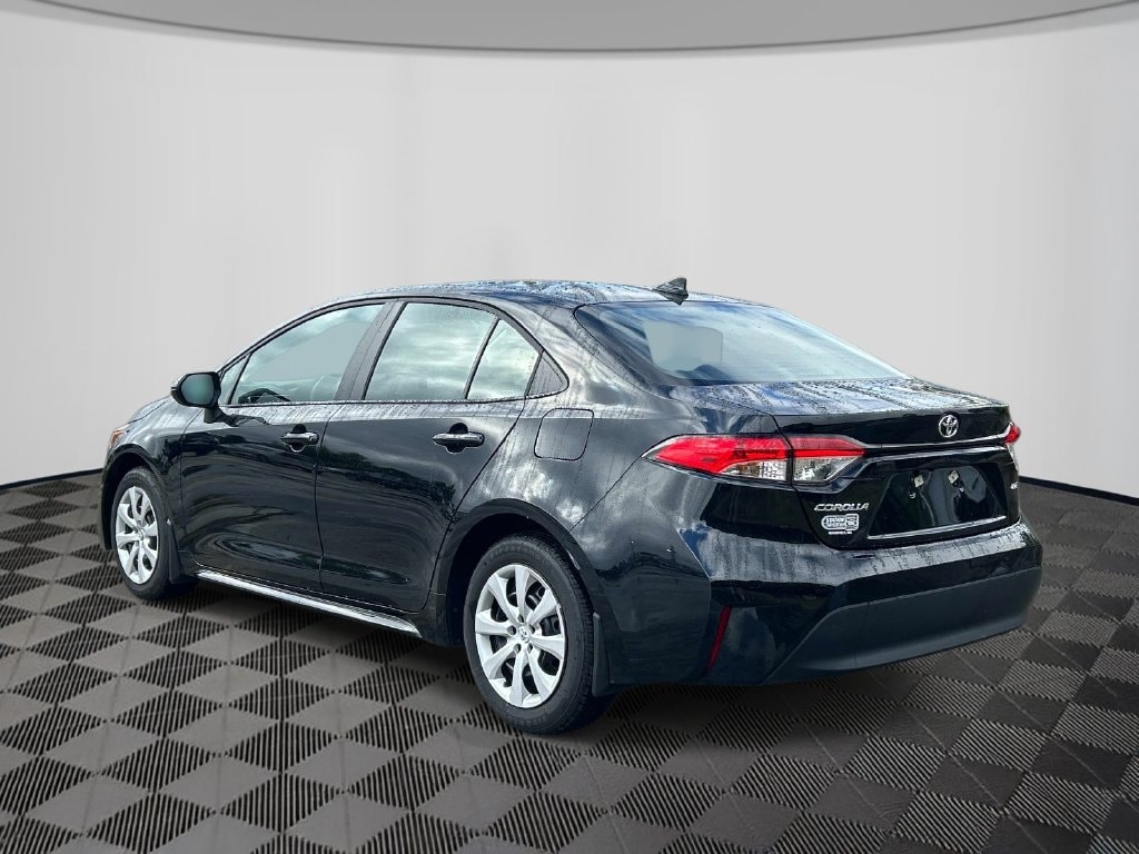 Used 2025 Toyota Corolla LE Sedan