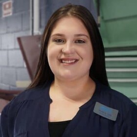 Staff member Victoria Reis from ID_fd469bcca3a1