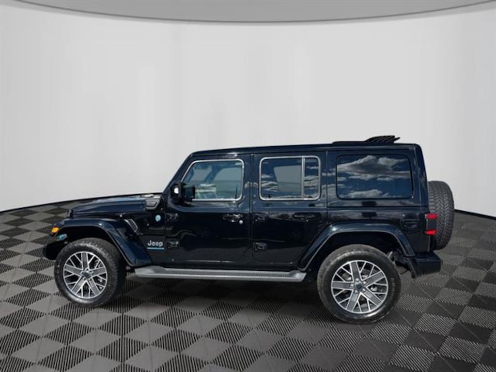 Used 2024 Jeep Wrangler 4xe High Altitude SUV