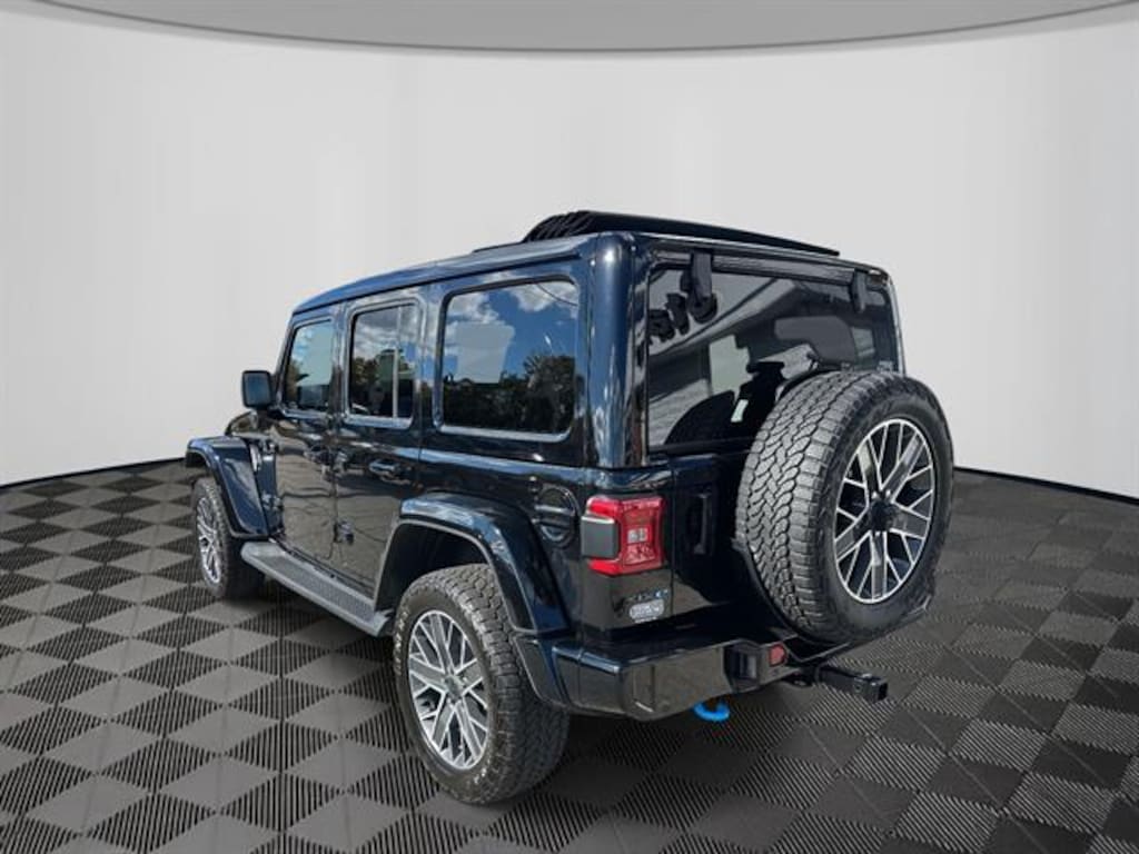Used 2024 Jeep Wrangler 4xe High Altitude SUV
