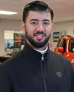 Staff member Omar Gutierrez from ID_53ee6ff990ef
