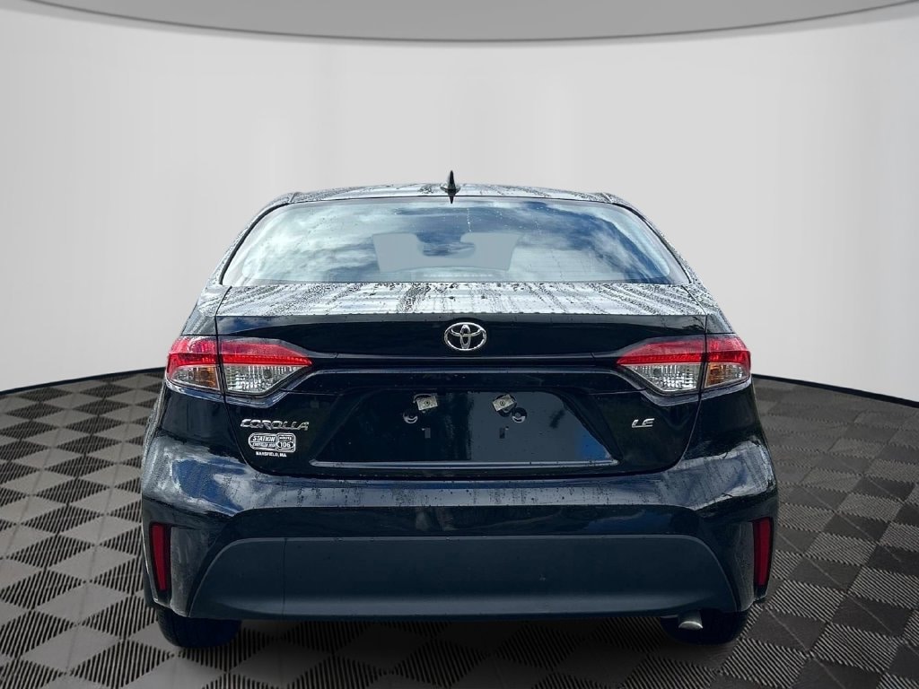 Used 2025 Toyota Corolla LE Sedan