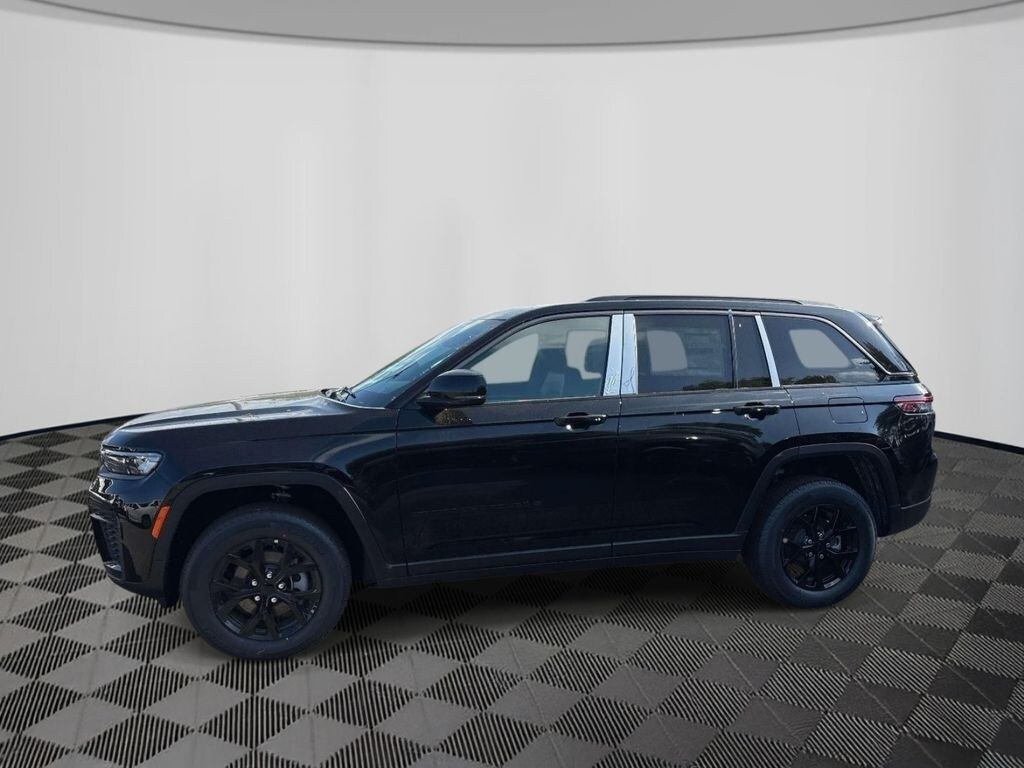 New 2026 Jeep Grand Cherokee Laredo 4X4 Altitude Sport Utility