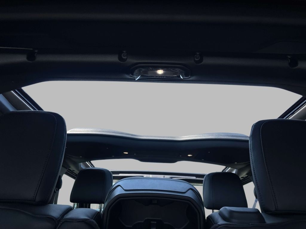 New 2026 Jeep Wrangler 4-Door Sahara 4x4 Sport Utility