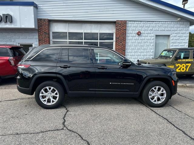 2022 Jeep Grand Cherokee Limited photo 4