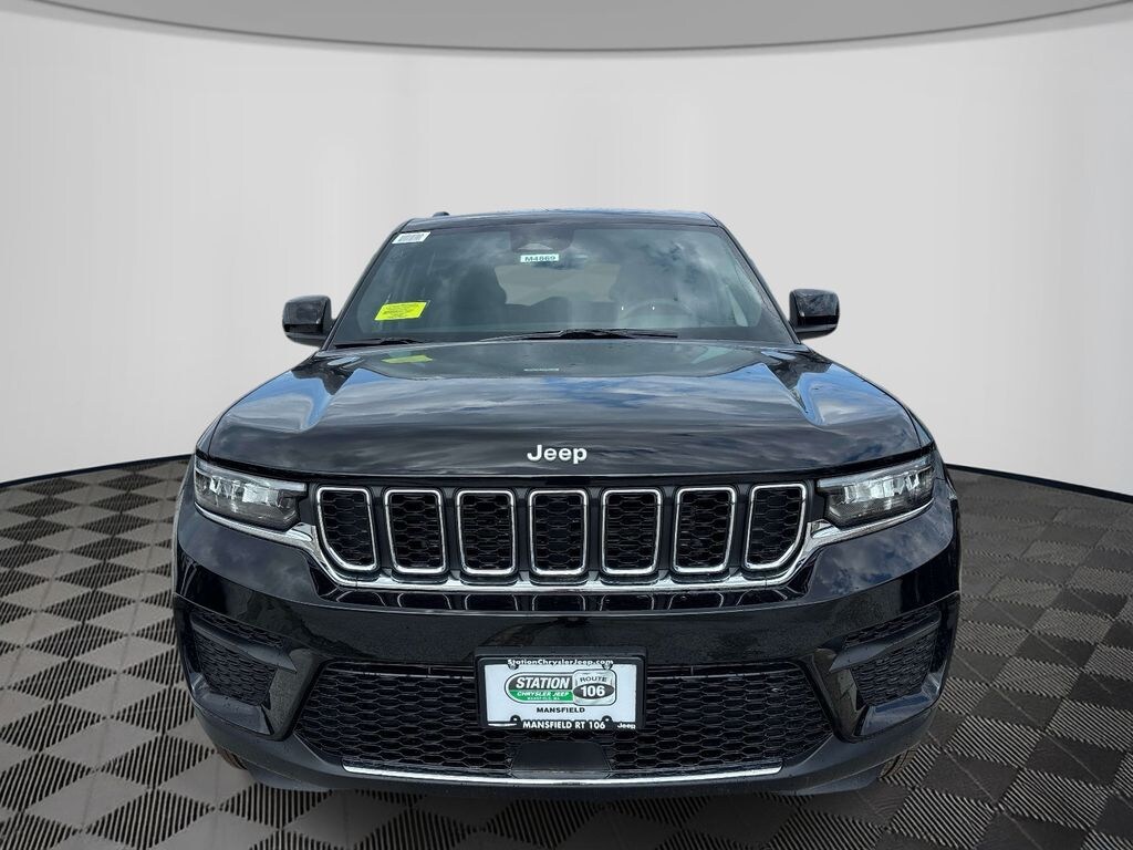 New 2026 Jeep Grand Cherokee LAREDO X 4X4 Sport Utility