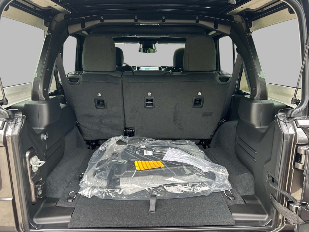 New 2026 Jeep Wrangler 4-Door Sport S 4x4 Sport Utility