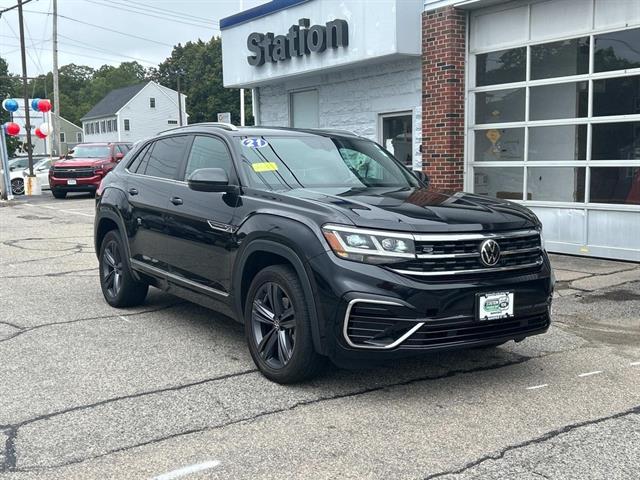 2021 Volkswagen Atlas Cross Sport V6 SE Technology R-Line photo 3