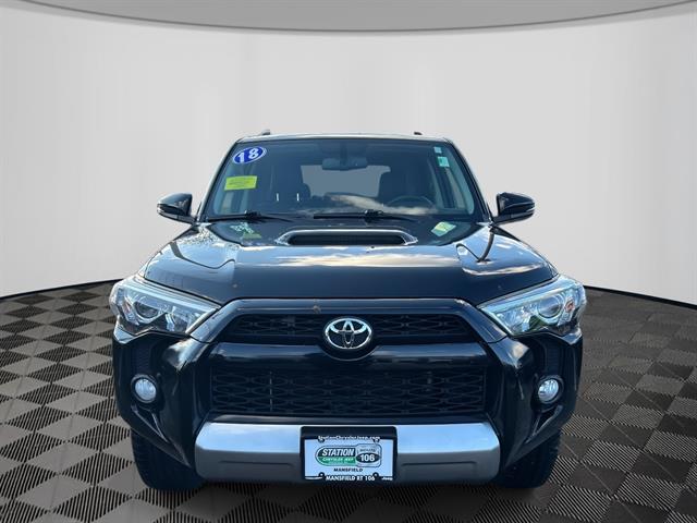 2018 Toyota 4Runner SR5 photo 2