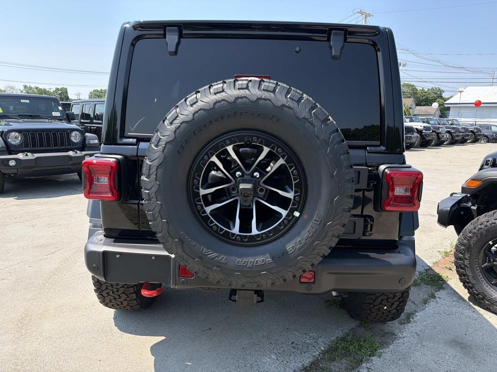 New 2026 Jeep Wrangler 4-DOOR RUBICON Sport Utility