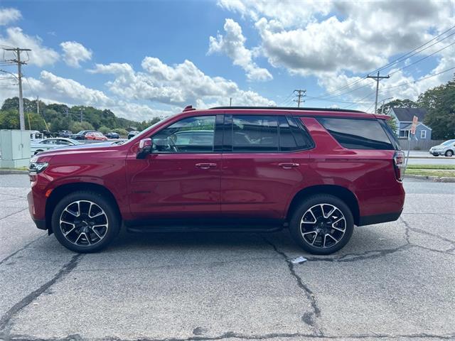 2022 Chevrolet Tahoe RST photo 2