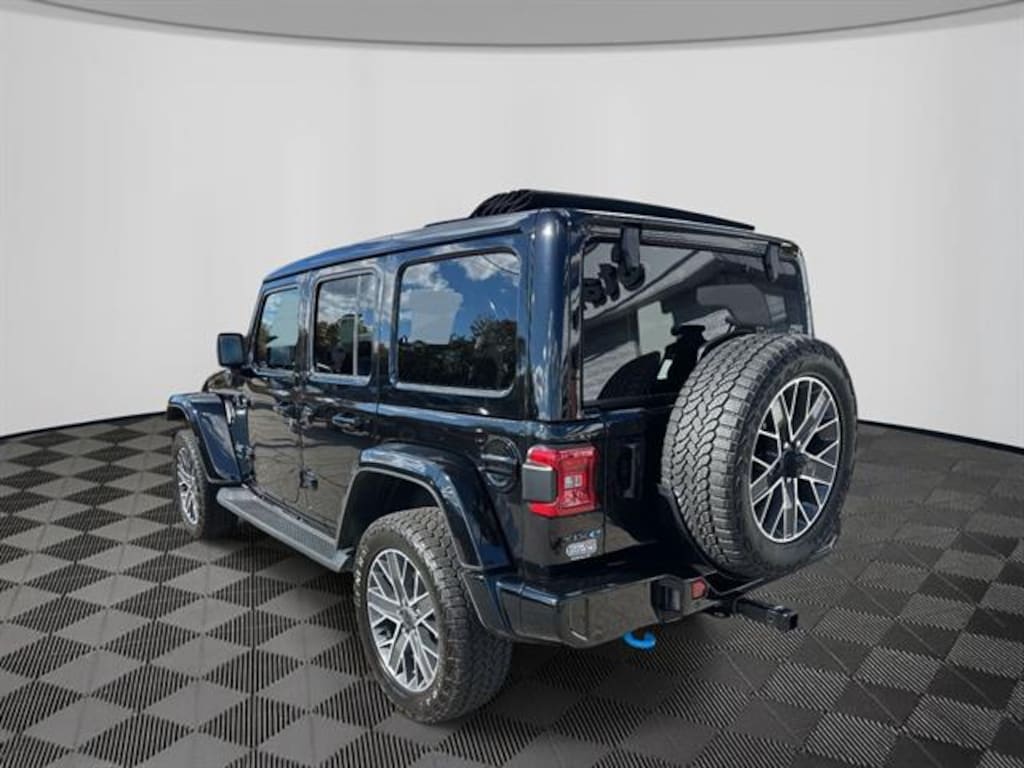 Used 2024 Jeep Wrangler 4xe High Altitude SUV