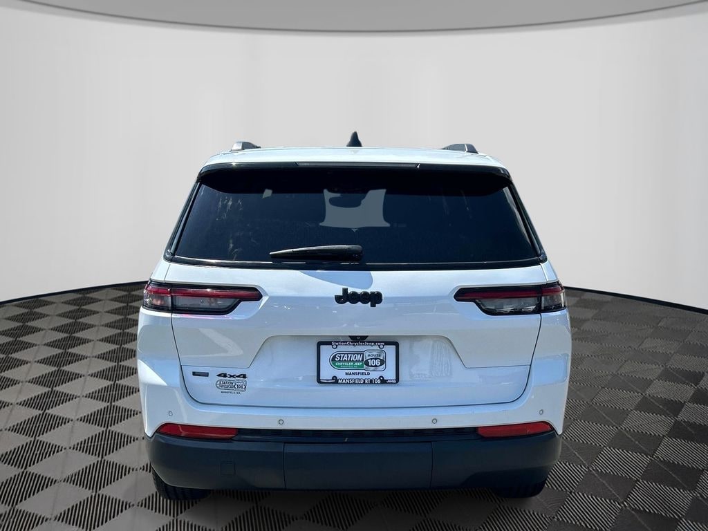 Used 2021 Jeep Grand Cherokee L Laredo SUV