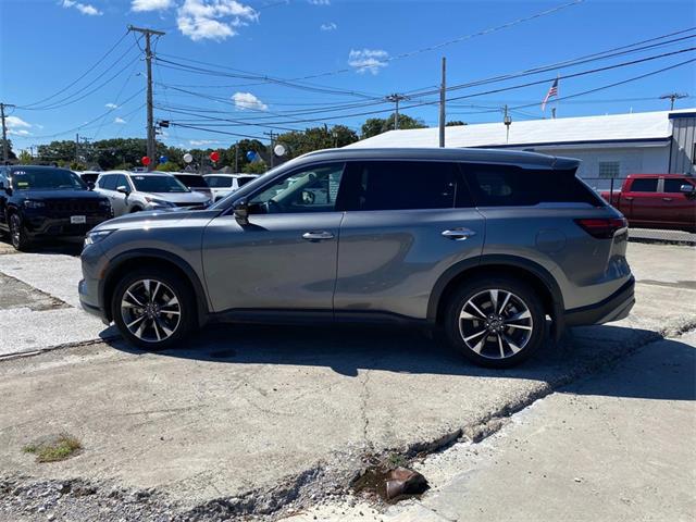 2022 Infiniti QX60 Luxe photo 4