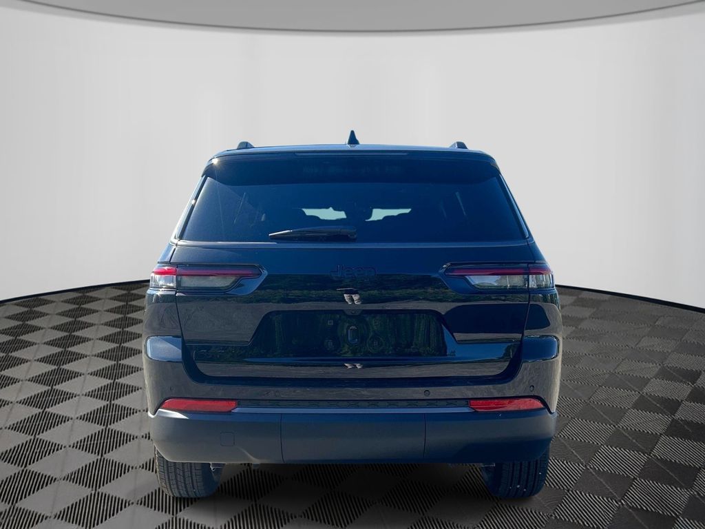 New 2026 Jeep Grand Cherokee L Altitude 4x4 Sport Utility
