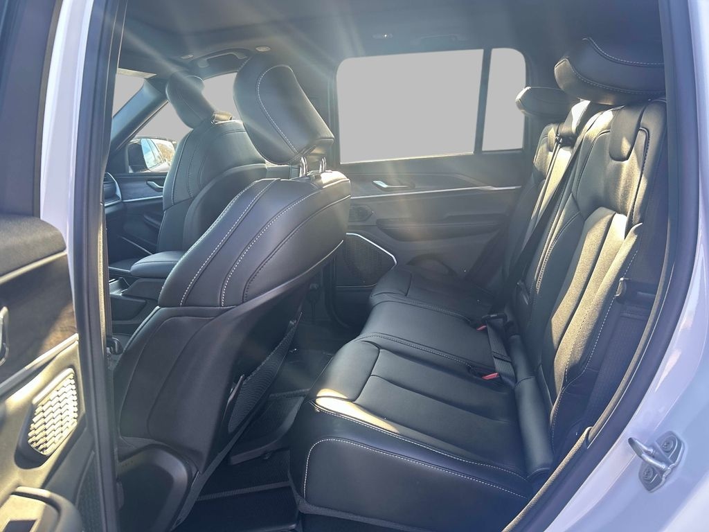 New 2026 Jeep Grand Cherokee LIMITED 4X4 Sport Utility