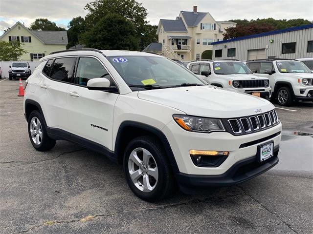 2019 Jeep Compass Latitude photo 2