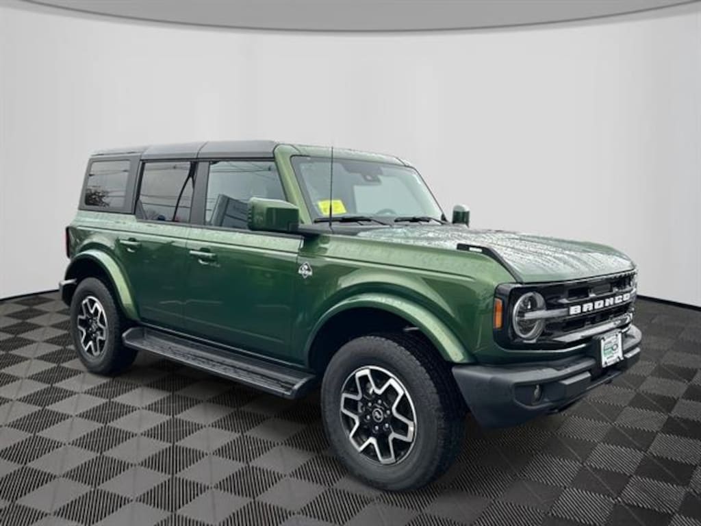 Used 2025 Ford Bronco Outer Banks SUV