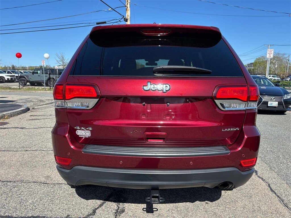 2020 Jeep Grand Cherokee Laredo E photo 4