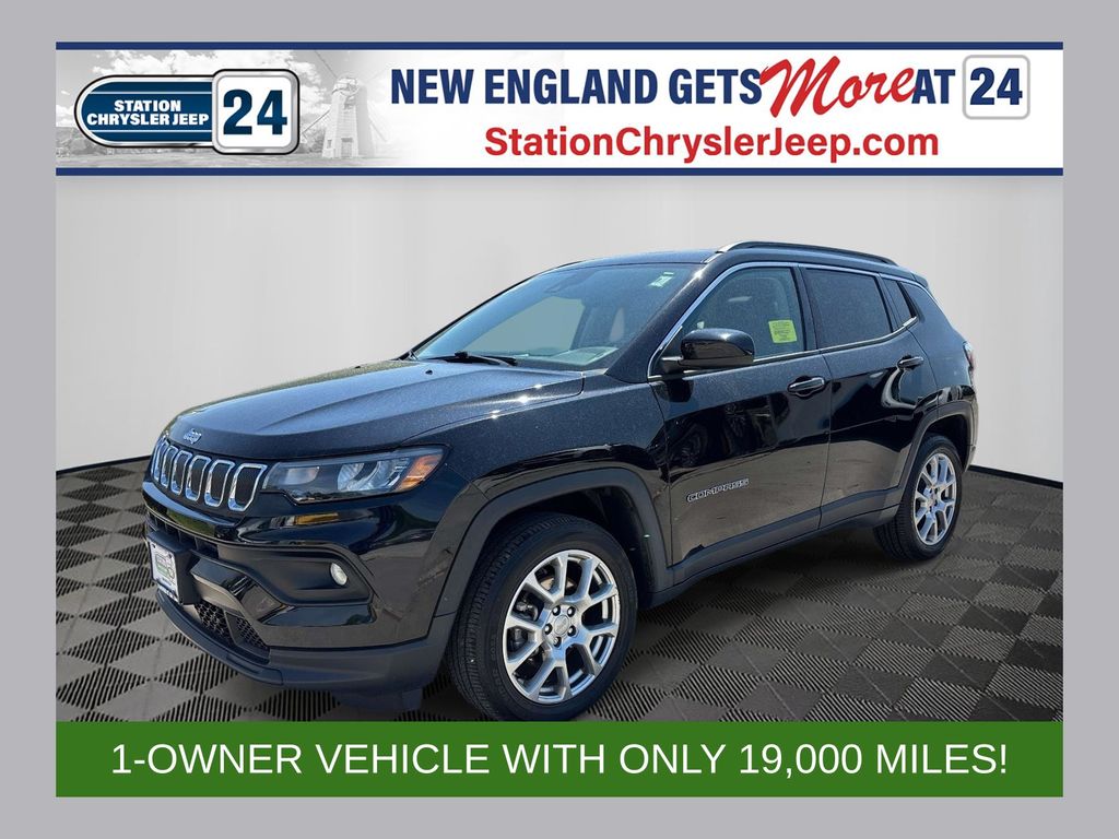 2022 Jeep Compass Latitude Lux 4X4's photo