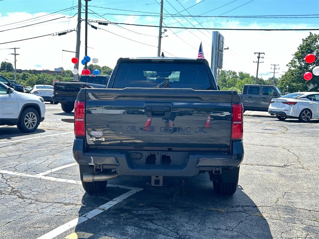 2024 Toyota Tacoma SR5 4x4 photo 4