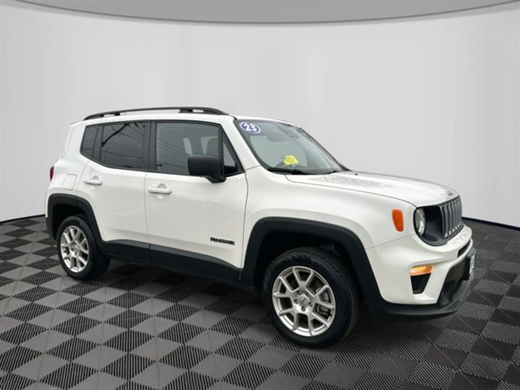 Used 2023 Jeep Renegade Latitude SUV