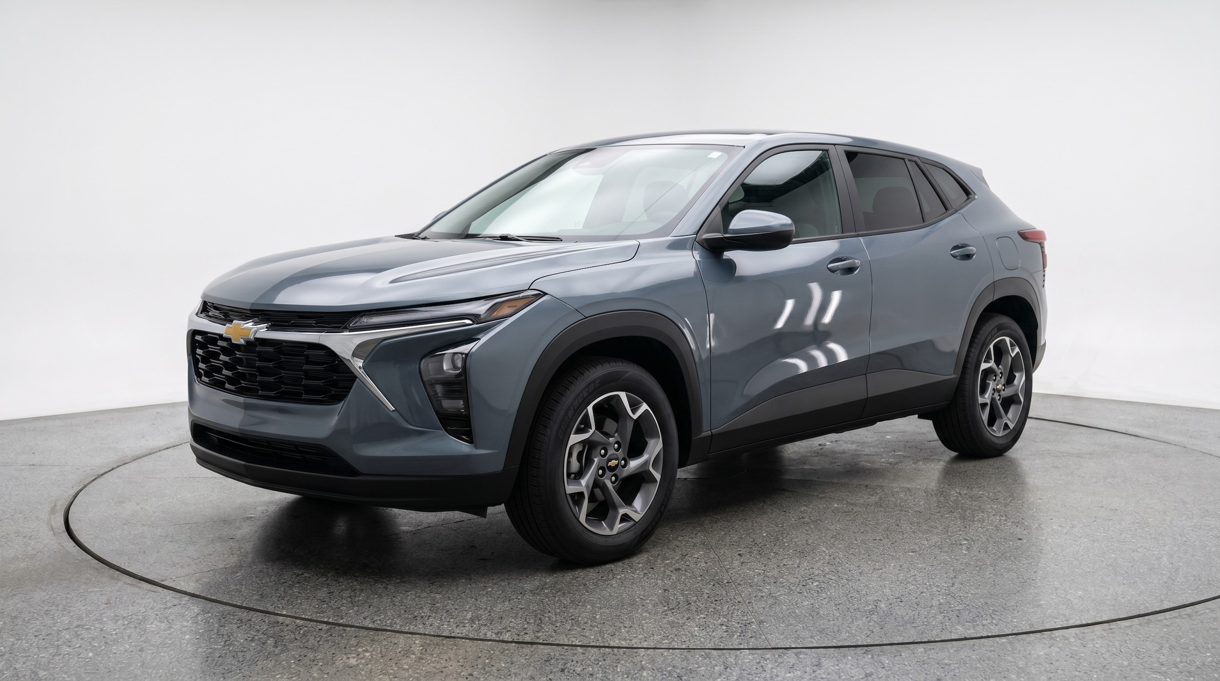 Thumbnail: 2025 Chevrolet Trax - 3