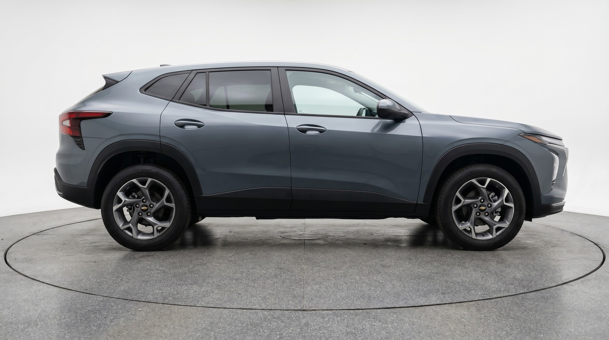 Thumbnail: 2025 Chevrolet Trax - 8