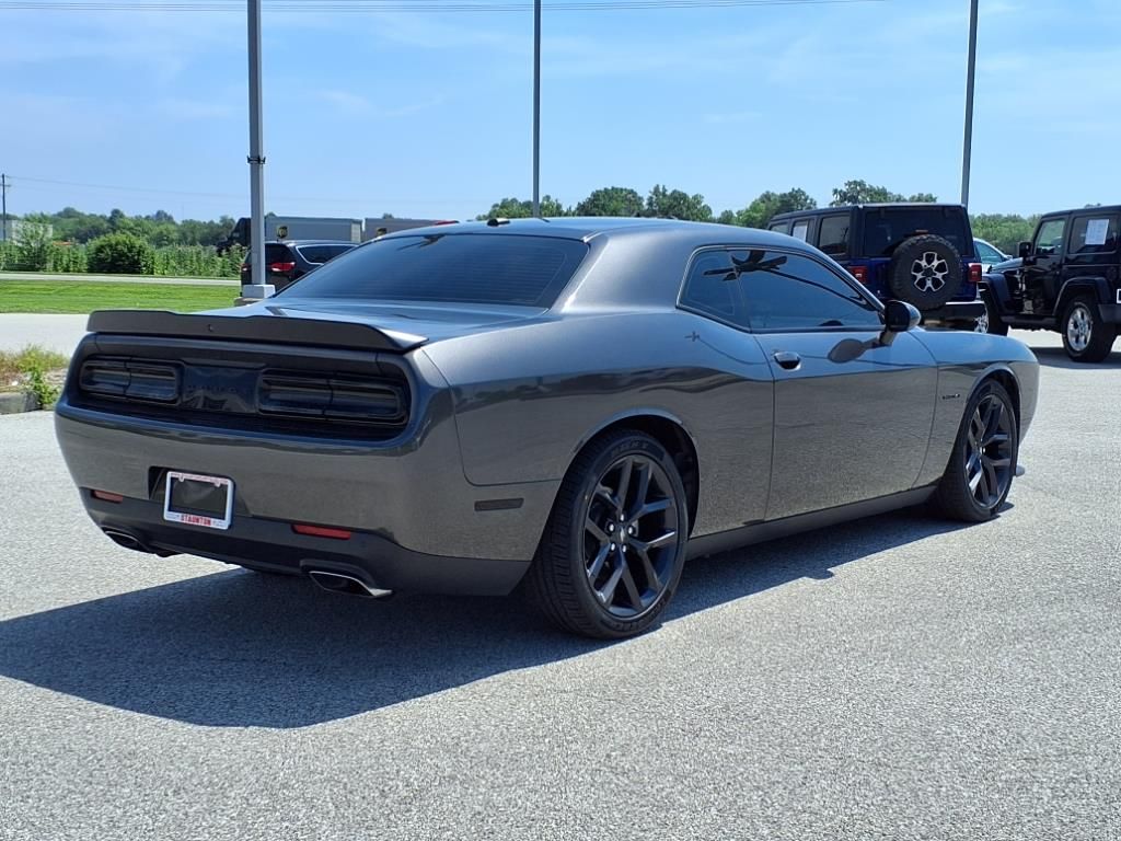 2022 Dodge Challenger R/T photo 2